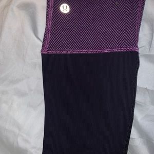 Lululemon purple tights with side pockets